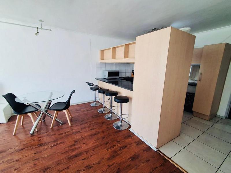 2 Bedroom Property for Sale in Claremont Upper Western Cape
